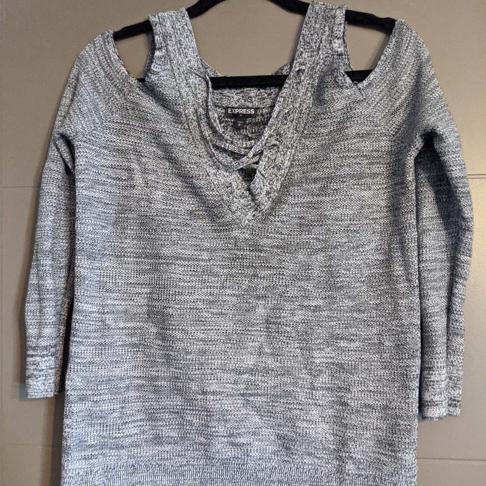 Cold shoulder sweater top Express size S